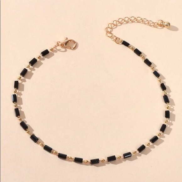 3/$30 💛 Beaded Anklet - Picture 2 of 4